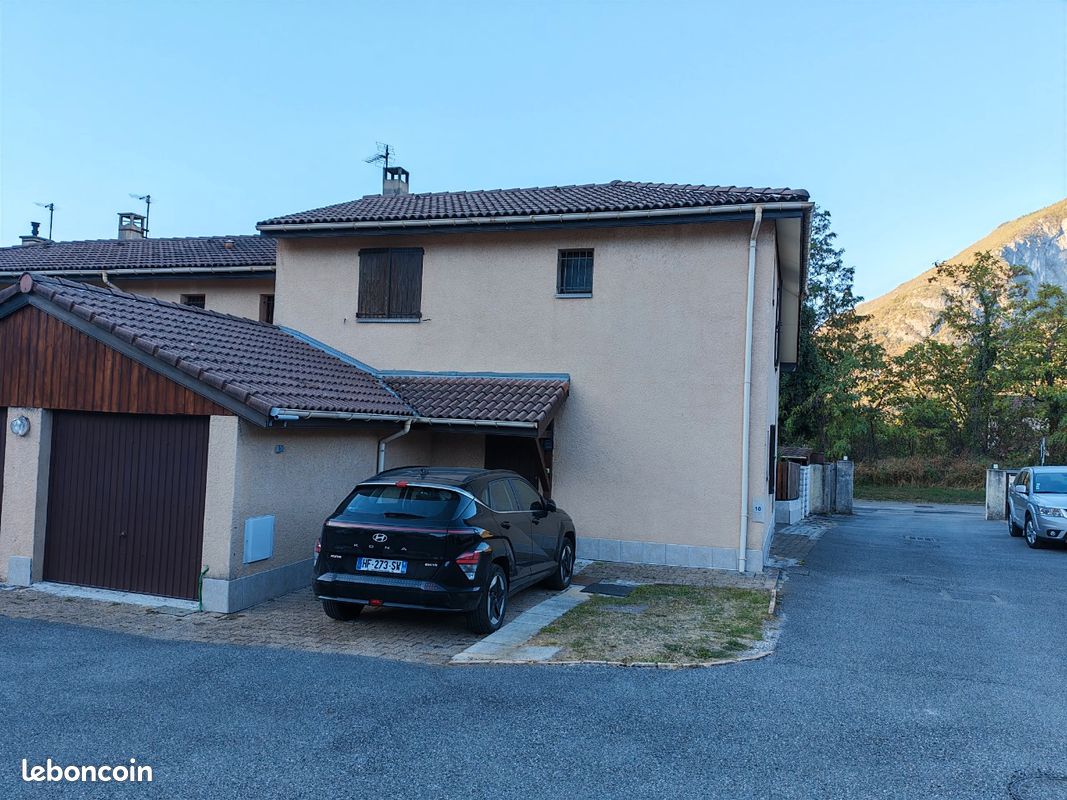 Maison 6 pièces 106 m² · à Voreppe · 106 m² · 310 000 €