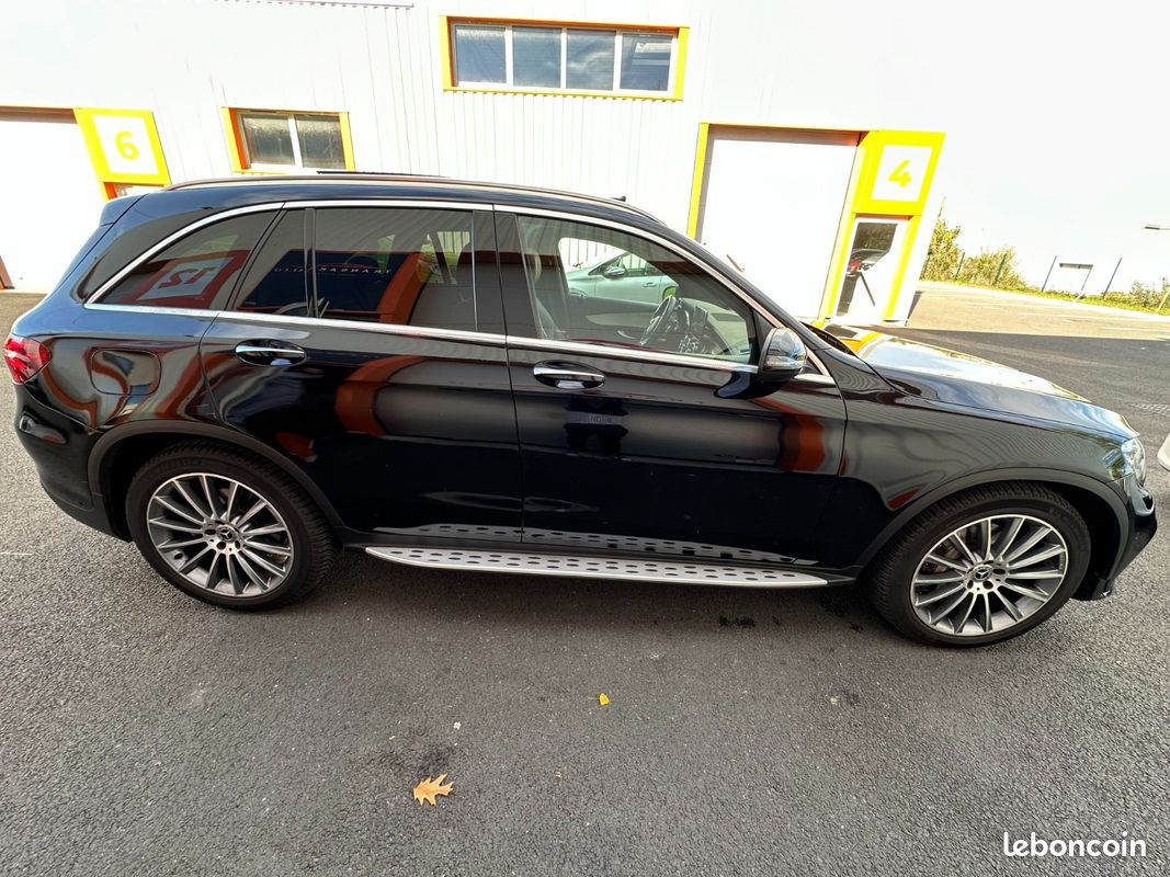MERCEDES GLC 220 d 9G-Tronic 4Matic Fascination Pack AMG *Entretien complet Mercedes (image 6)