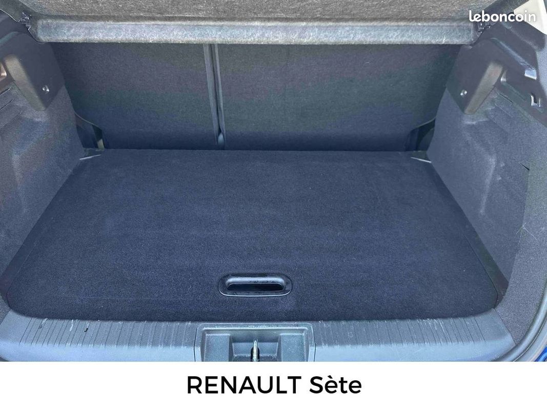 RENAULT Captur E-Tech full hybrid 145 Techno (image 17)