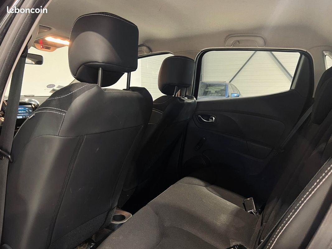 RENAULT Clio IV TCE 90 Zen (image 20)