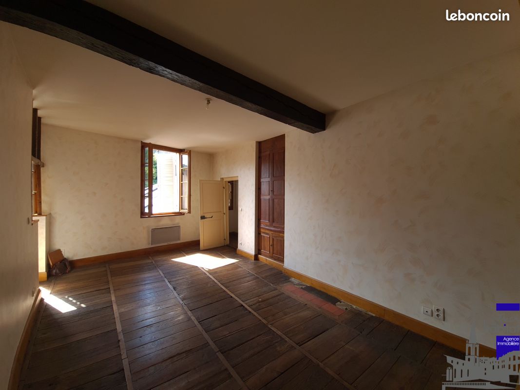 Appartement 2 pièces 63 m² - Tulle 19000 (image principale 1)