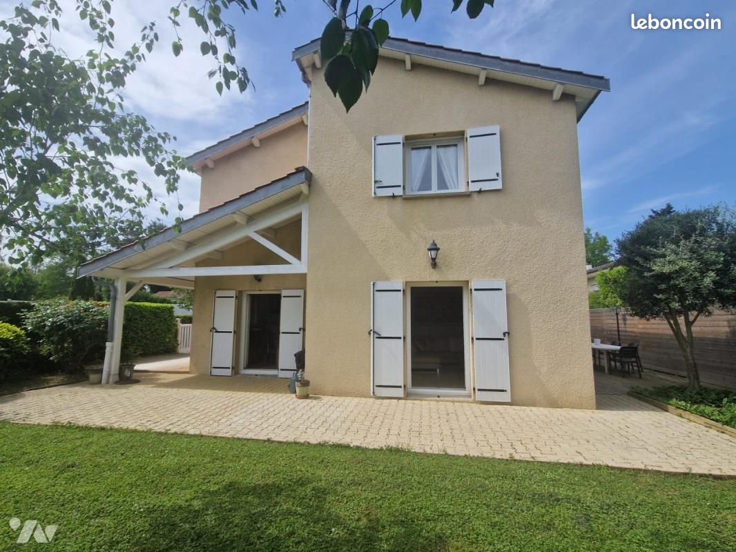 Maison 6 pièces 162 m² · à Saint-Didier-au-Mont-d'Or · 162 m² · 700 000 €