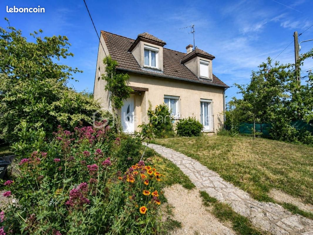 Maison 5 pièces 90 m² · à Breuillet · 90 m² · 289 000 €