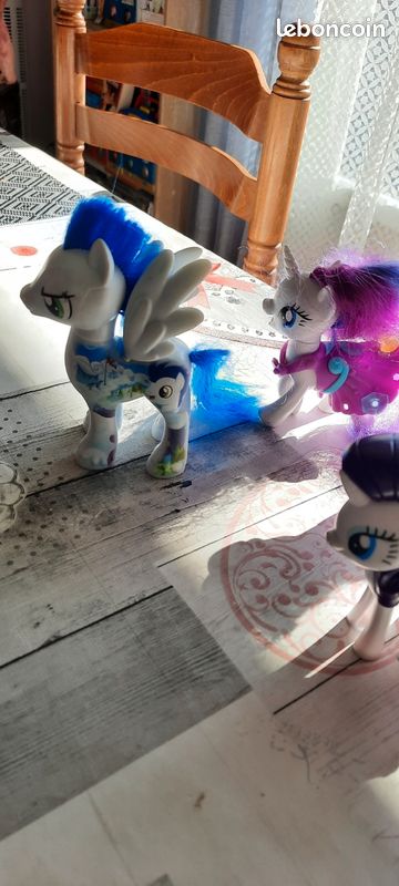Lot de 4 petits poneys, 2 marque Pony (image 5)