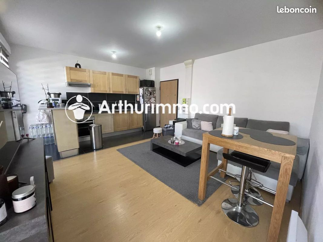 Appartement 2 pièces 39 m² · à Brie-Comte-Robert · 39 m² · 820 €