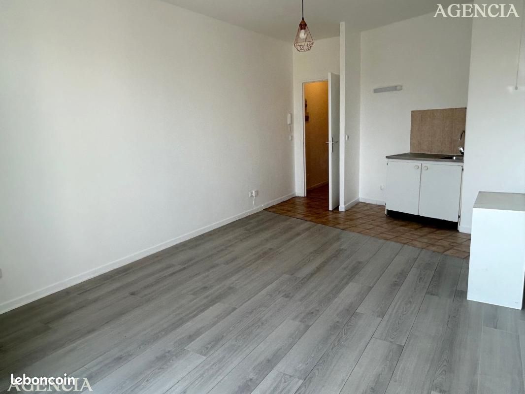 Appartement 1 pièce 25 m² · à Pontault-Combault · 25 m² · 111 827 €