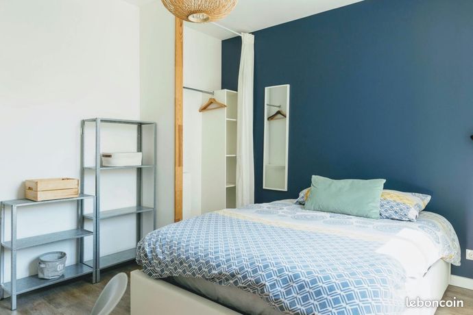 Chambre 1 pièce 248 m²
