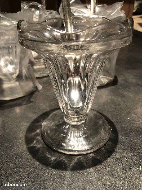 Coupes à glace et cuillères neuves (image 4)