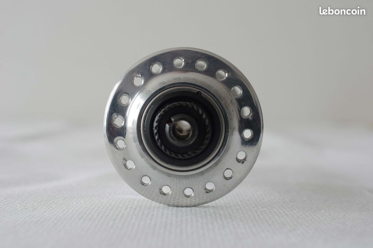 Moyeu avant campagnolo (image 3)