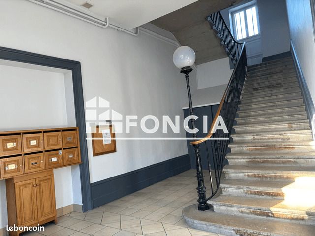 Appartement a louer tassin-la-demi-lune - 4 pièce(s) - 76 m2 - Surfyn