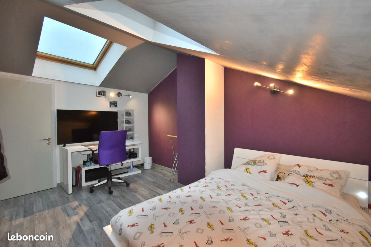 Maison 10 pièces 180 m² · à Luttange · 180 m² · 185 000 €