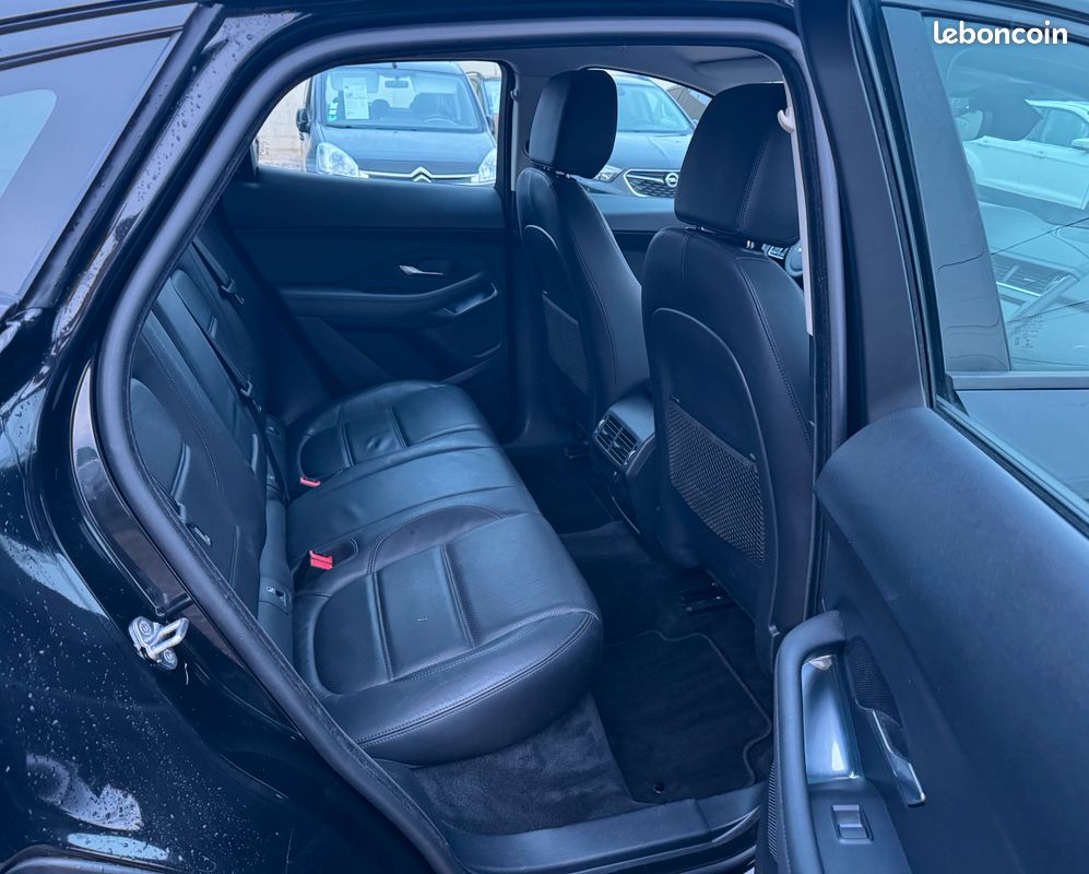 Jaguar E Pace D150 2.0 D 16V AWD 150cv Boîte auto, GARANTIE 12 MOIS (image 4)