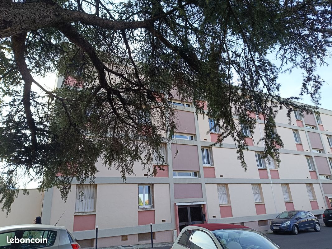 Appartement 3 pièces 62 m² · à Aubière · 62 m² · 90 000 €