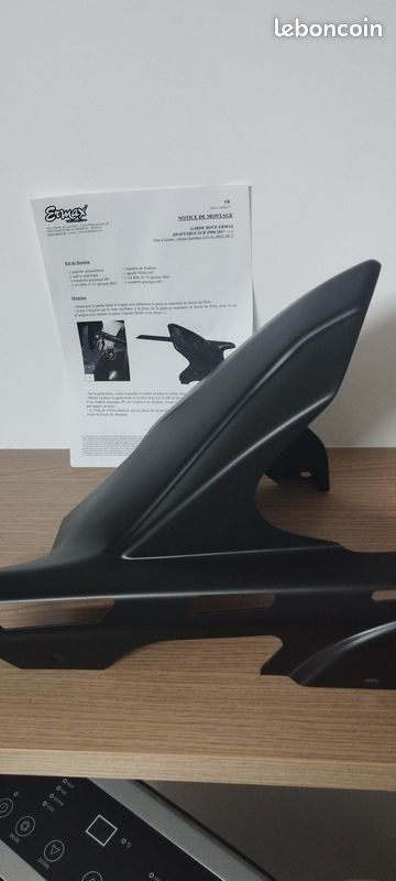 Garde boue arrière Z 900 2017/2026 (image 1)