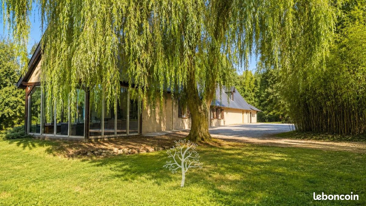 Maison 5 pièces 225 m² · à Neuville-Ferrières · 225 m² · 399 000 €