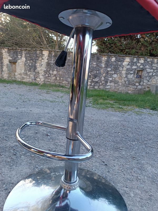 Tabouret de bar rouge simili cuir (image 4)