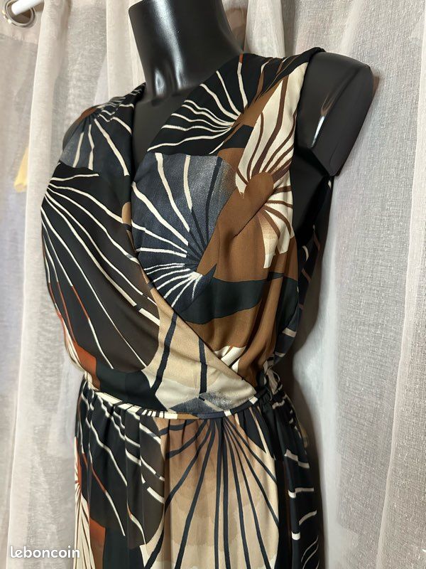 Tom Ford blazer en velours à boutonnière taille 52 modèle de Tom Ford blazer en velours à boutonnière taille 52 modèle de