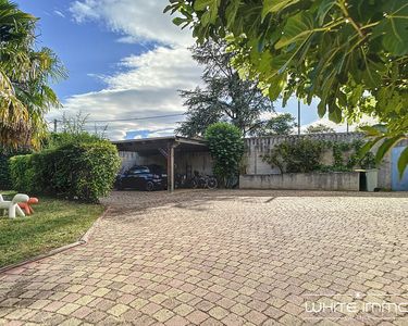 Maison 995 000 € - 200 m²