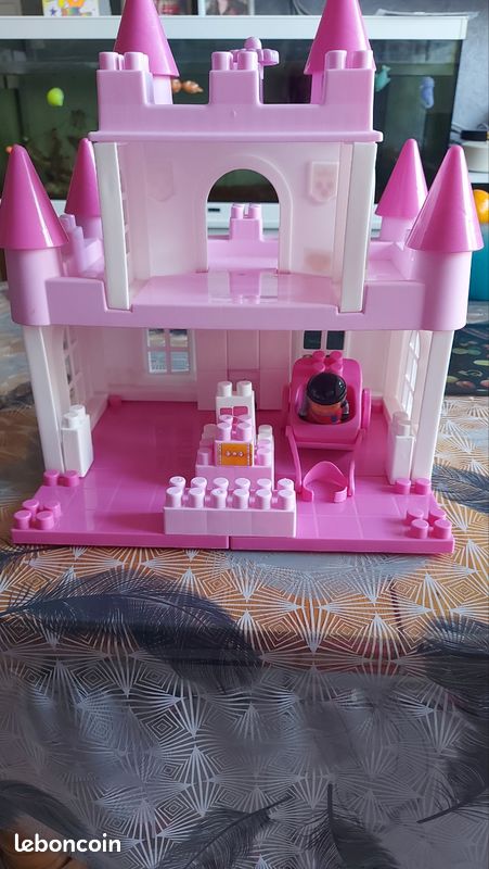 Chateau princesse Abrick (image 2)