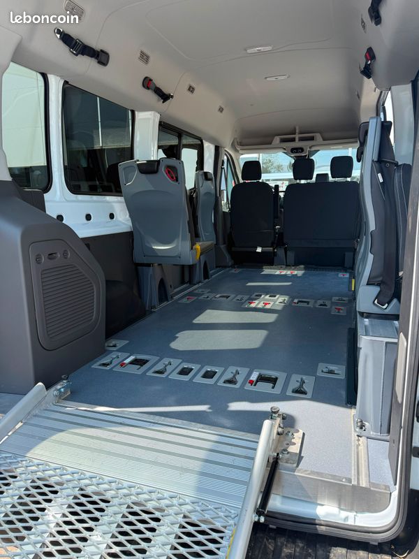FORD TRANSIT L3H2 TPMR – Boîte Automatique – Jusqu'à 4 fauteuils roulants – Disponible immédiatement (image 5)