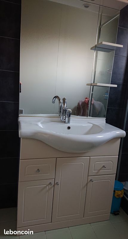 Ensemble salle de bain (image 1)