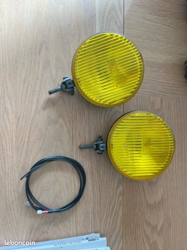 Phares antibrouillards jaunes ronds BOSCH (image 1)