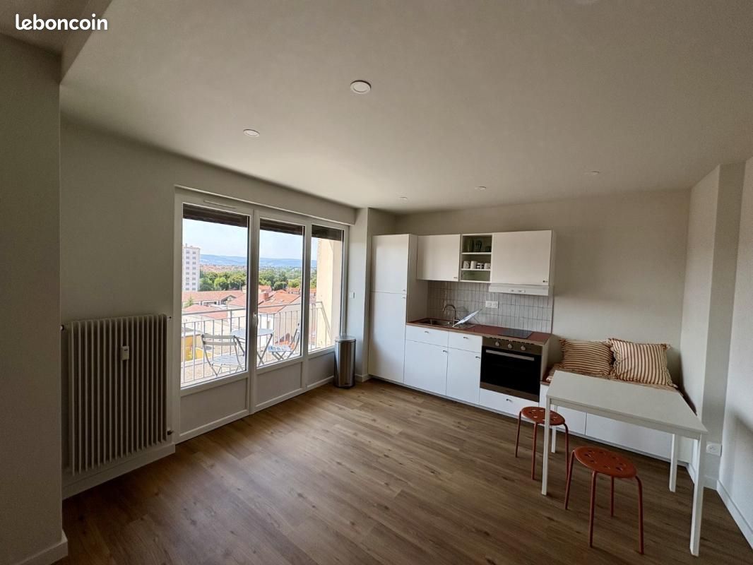 Appartement 1 pièce 37 m² · à Le Coteau · 37 m² · 495 €