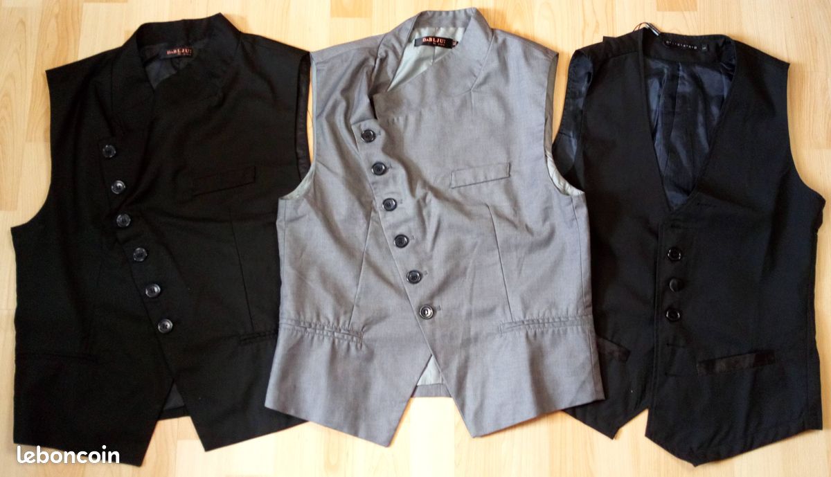 LOT de 26 Pulls et Gilets Vestes sans manches pour Homme Zara C&A