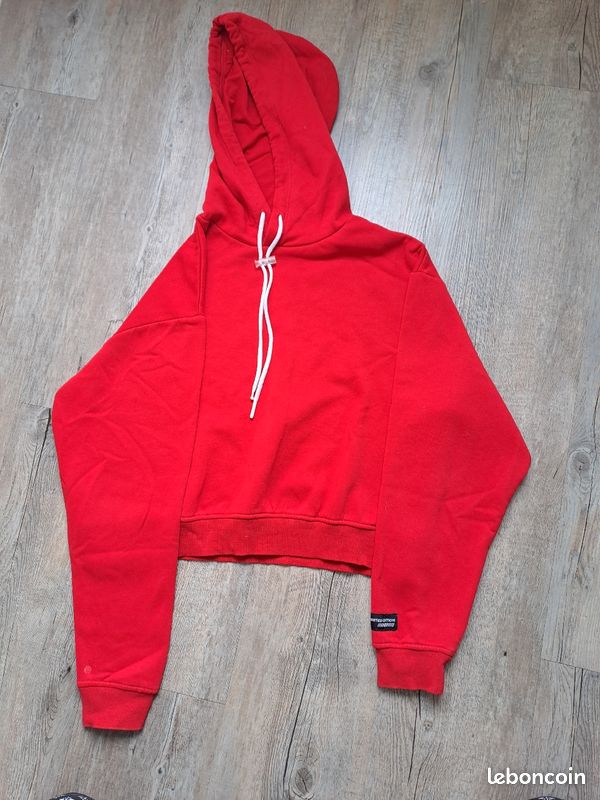 Sweat court rouge (image 2)