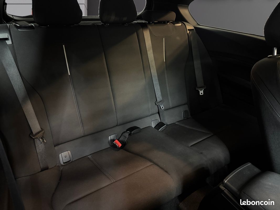 BMW SERIE 1 118D M DESIGN BA - 143Ch - Garantie 12 mois (image 11)