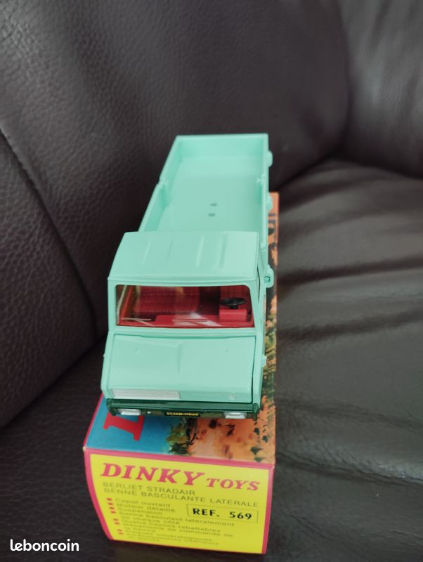 MIGNON Cute RARE TOP ! JOUET DE BAZAR ANCIEN Old bazaar toy