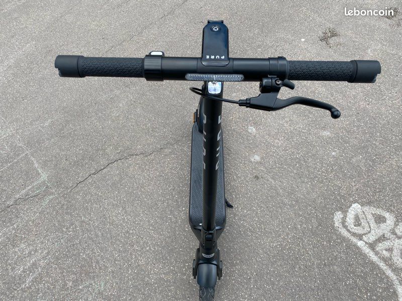 À SAISIR – Trottinette électrique Pure Air³ Pro 710W Noir – Comme Neuve (image 3)