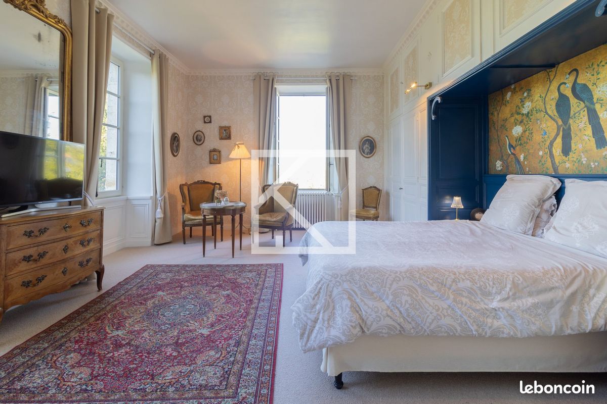 Propriété 9 pièces 296 m² (image 11)