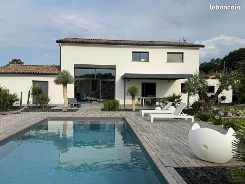 Maison 4 pièces 180 m² · à Bouloc · 180 m² · 630 000 €