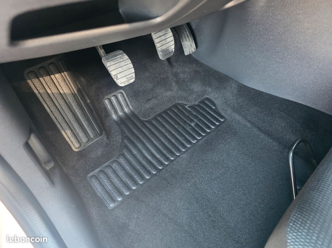 💎renault clio iv 1.5 dci 75 ch trend bvm5 💎1ere main ⏩️SANS AD BLUE ✅️ 5 places ⏩️ entretien constructeur (image 9)