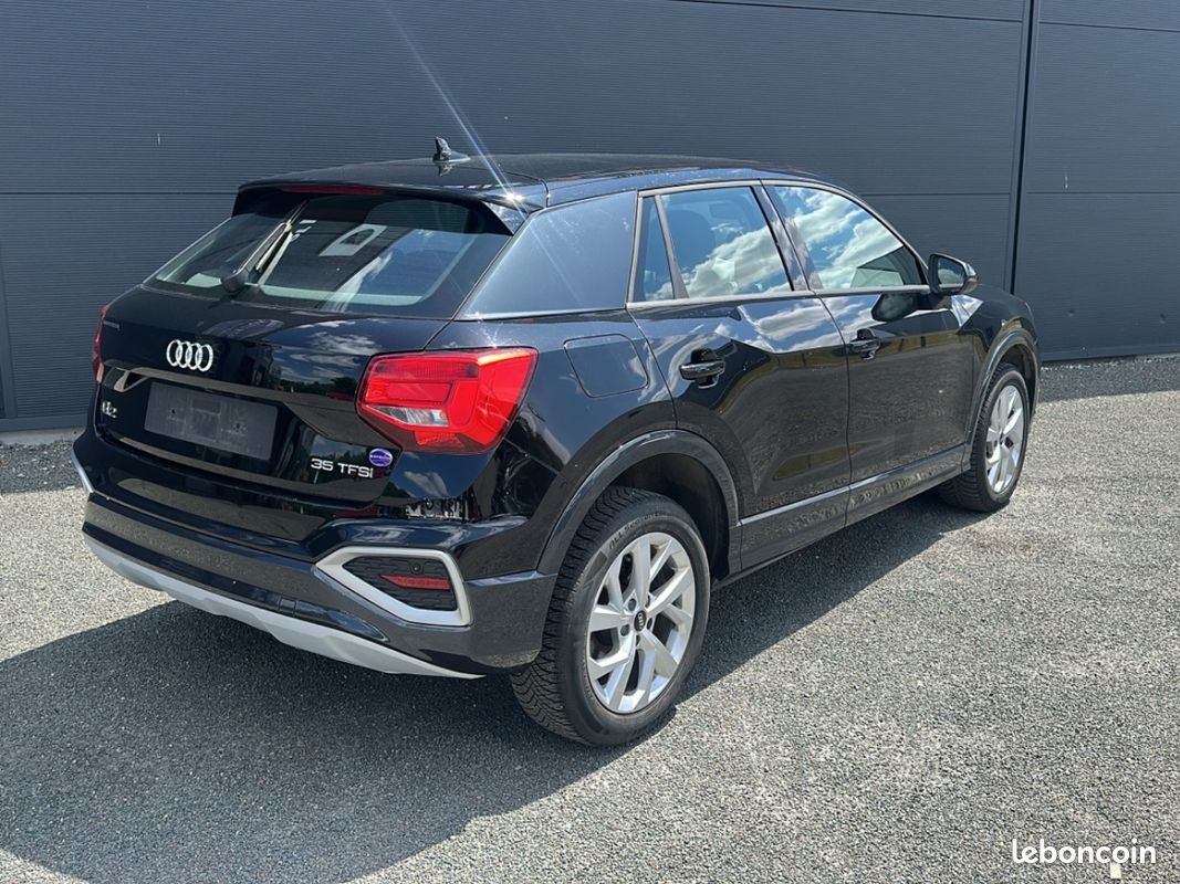 AUDI Q2 35 TFSI 150 S tronic 7 Advanced (image 2)