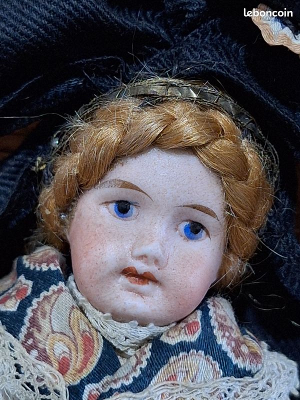 ation Poupée porcelaine début du siècle