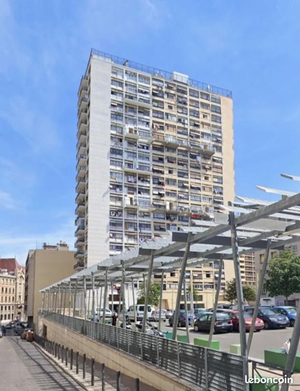Appartement 4 pièces 60 m² · à Marseille · 60 m² · 68 000 €