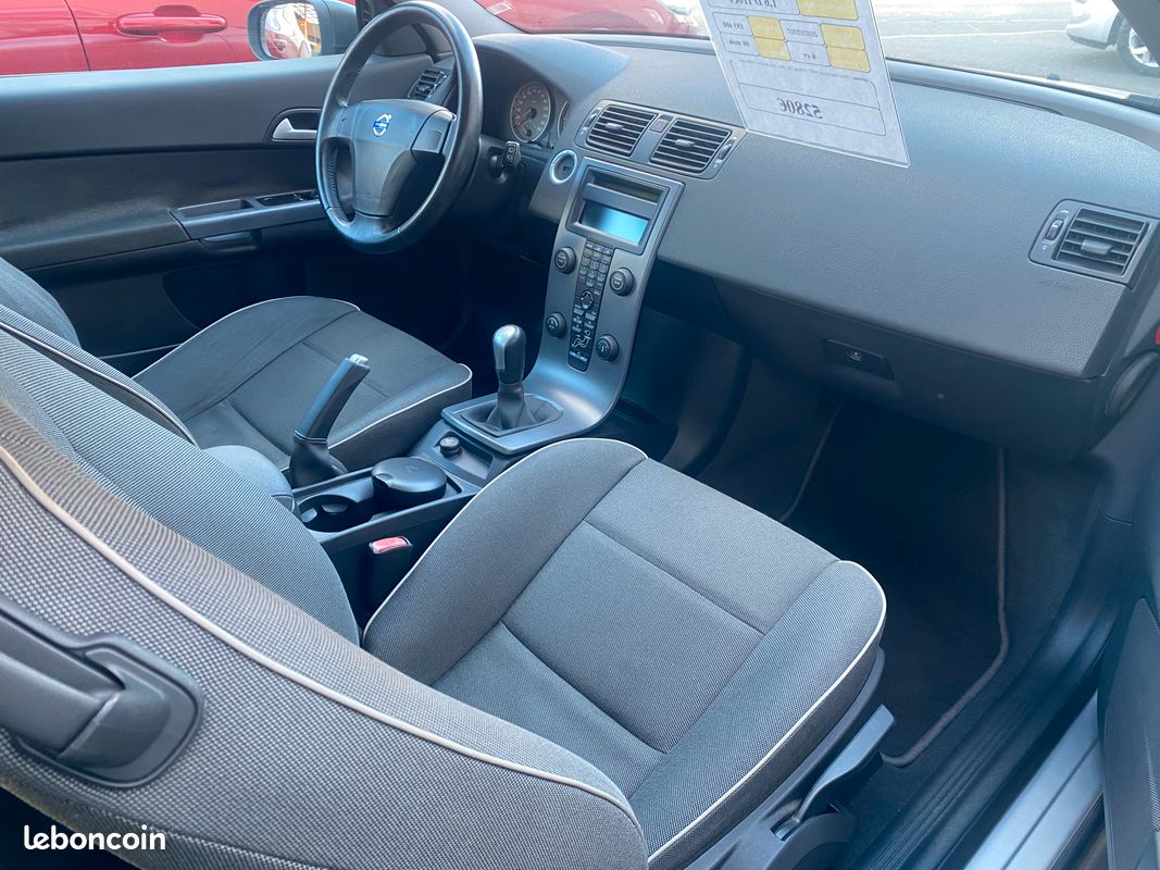 Volvo C30 1,6 D kinetic (image 4)