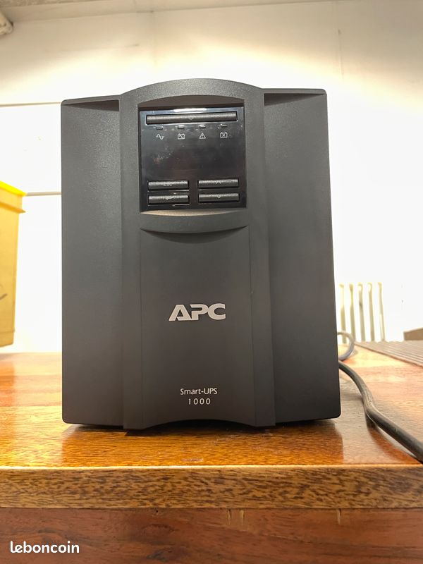 Onduleur APC (image 1)