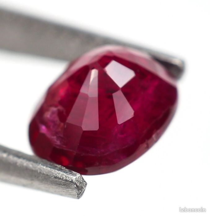 Rubis Naturel 8,00 Ct De Mogok - Rouge Sang De Pigeon, Ovale 12x10 Mm, Certifié GDL