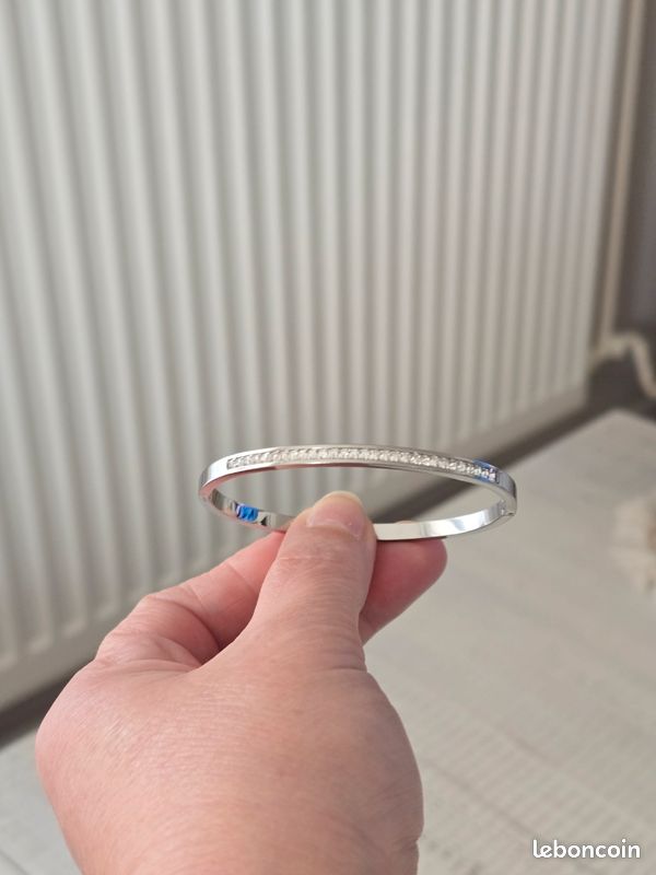 Lot De 10 Bracelets Jonc En Acier Inoxydable Argenté - Style Imposant - Neuf Sans Emballage