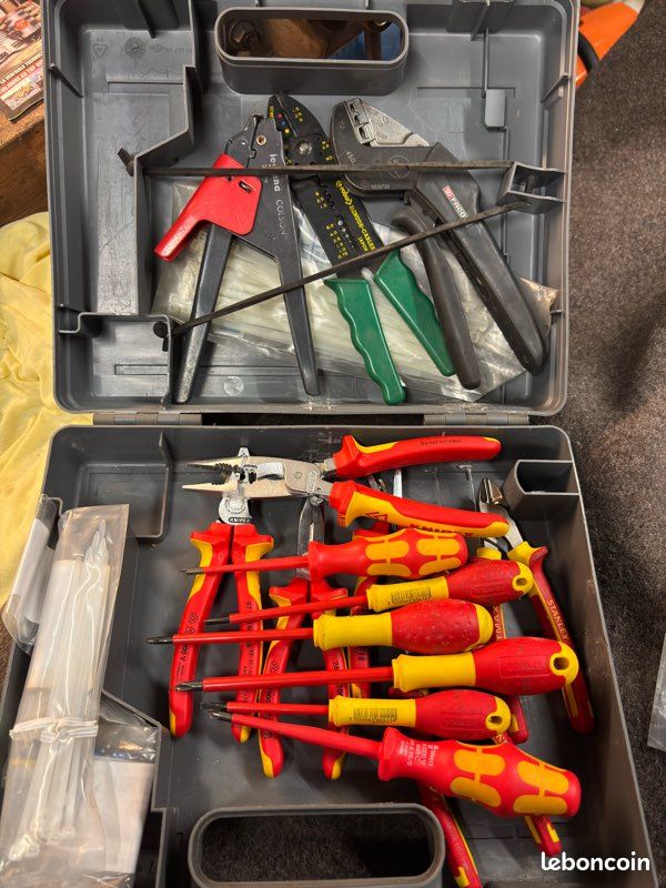 Lot outils électricien professionnel 1000V – Knipex / Stanley / Facom / Wera (image 1)