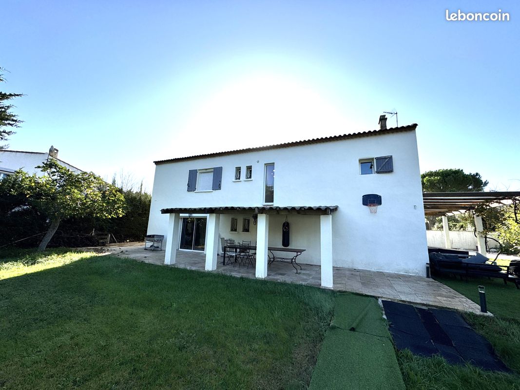Vente | Maison T6 | 6p | 4ch | 160 m² | Châteauneuf-le-Rouge | Terrasse · Piscine (image 9)