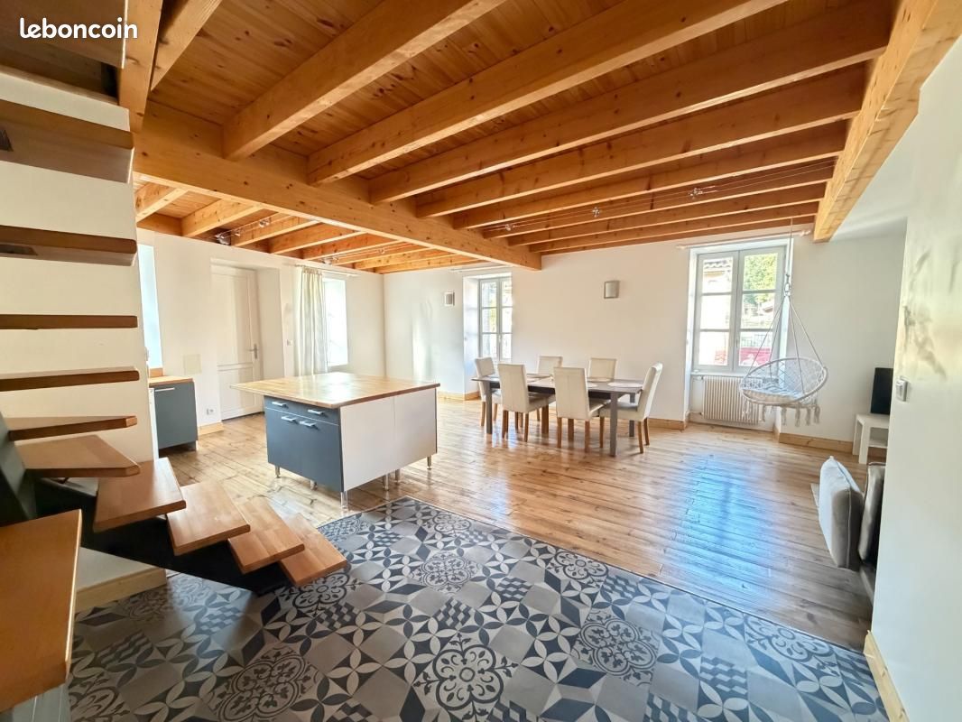 Maison 4 pièces 94 m² · à Mirefleurs · 94 m² · 173 000 €