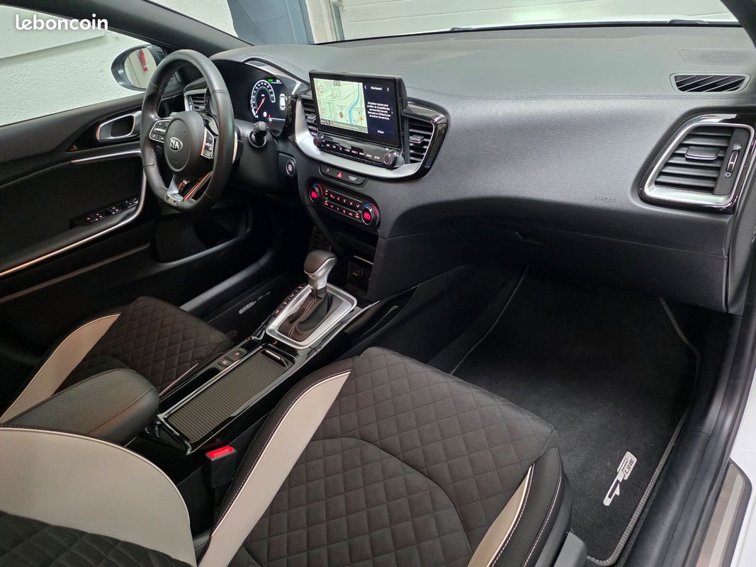 Kia Ceed SW 1.6 CRDI 136 GT-Line DCT7 (Caméra, LED, GPS, BVA) (image 10)