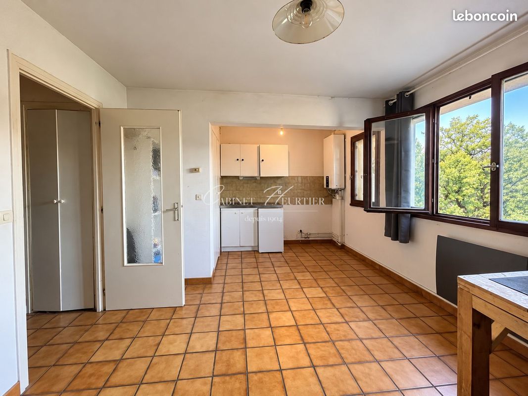 Appartement 1 pièce 24 m² · à Échirolles · 24 m² · 58 000 €