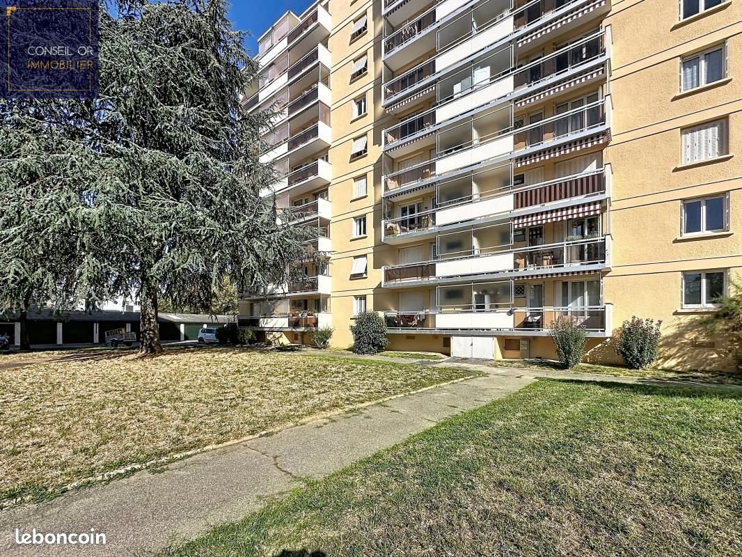 Appartement 3 pièces 54 m² · à Sainte-Foy-lès-Lyon · 54 m² · 160 000 €
