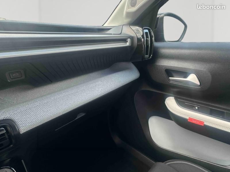 Citroen C3 1.2 Turbo 100ch MAX / NAVIGATION + CAR PLAY + CAMERA (image 19)