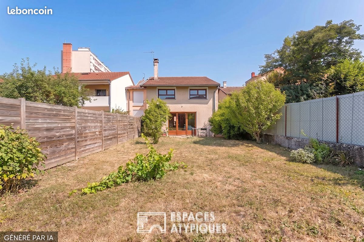 Maison 4 pièces 116 m² · à Villeurbanne · 116 m² · 360 000 €